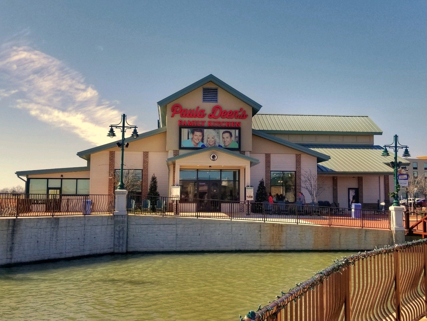 Paula Deen’s Family Kitchen, 203 N Owa Blvd, Foley, AL, Eating places