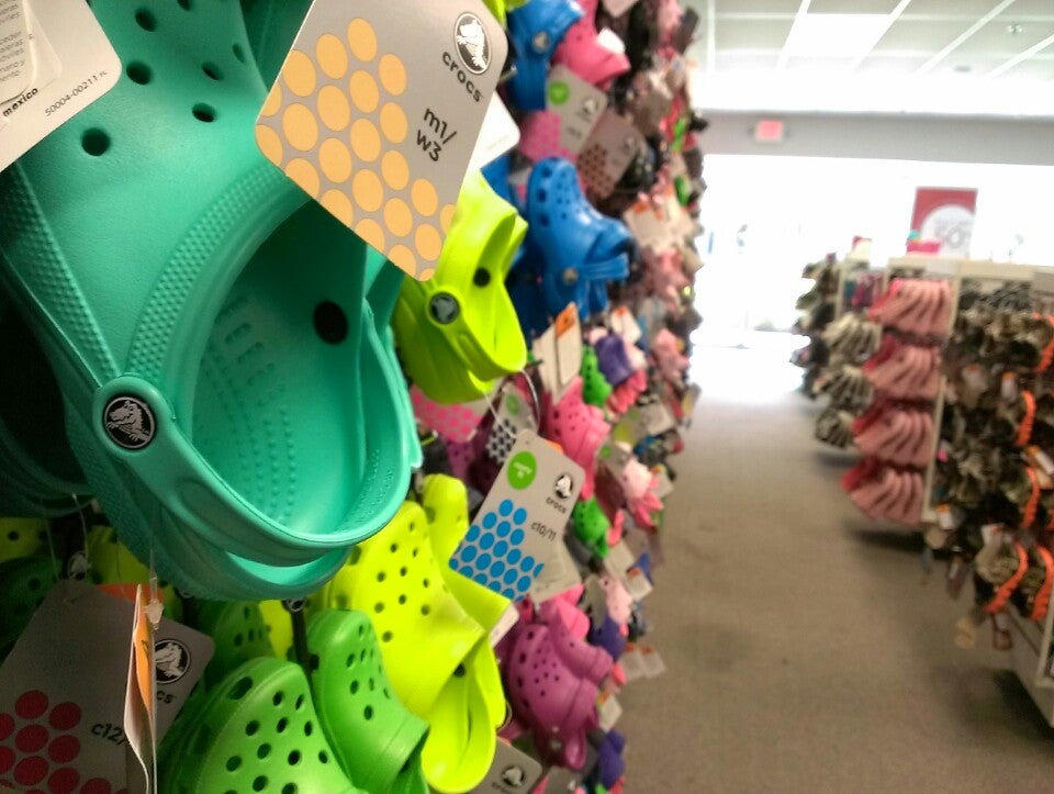 Crocs Outlet Gulfport Outlet Gulfport - 10000131, 10000 Factory Shop Blvd,  Gulfport, MS, Shoe Stores - MapQuest