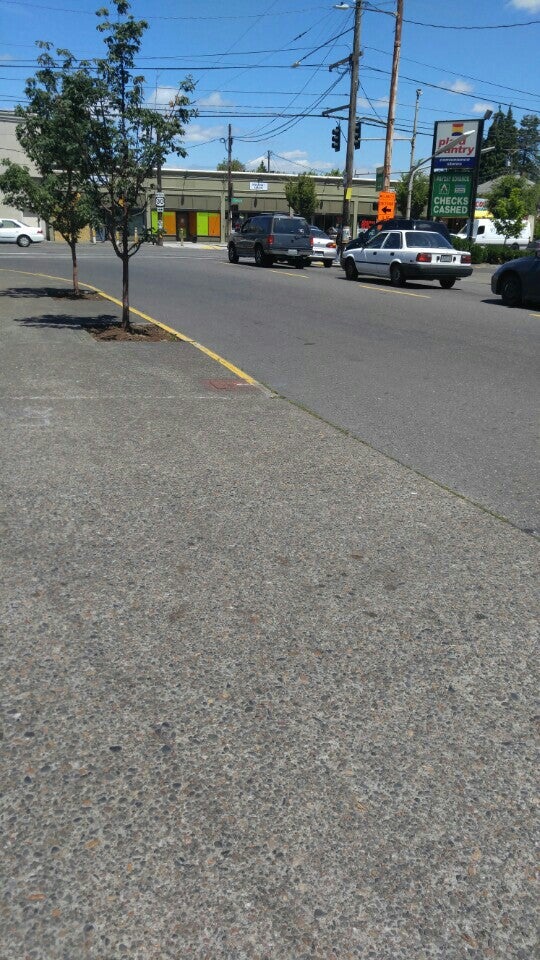 TriMet Stop ID 2213, N Lombard St, Portland, OR, Bus Lines MapQuest