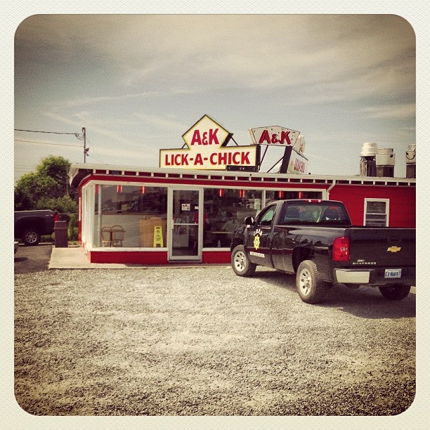 A&K Lick-a-Chick Restaurant Editorial Image - Image of canada, fried:  75726810