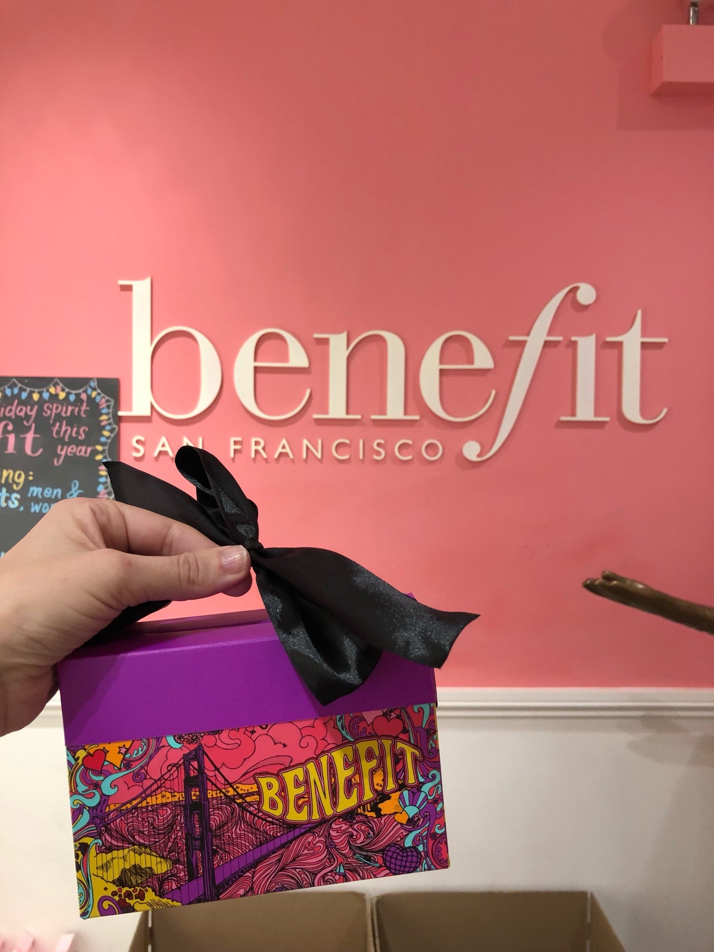 Benefit Cosmetics Boutique & BrowBar, 852 W Armitage Ave, Chicago