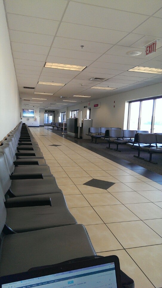 Yeager Airport (CRW), 100 Airport Rd 175, Charleston, WV, Airport Services MapQuest