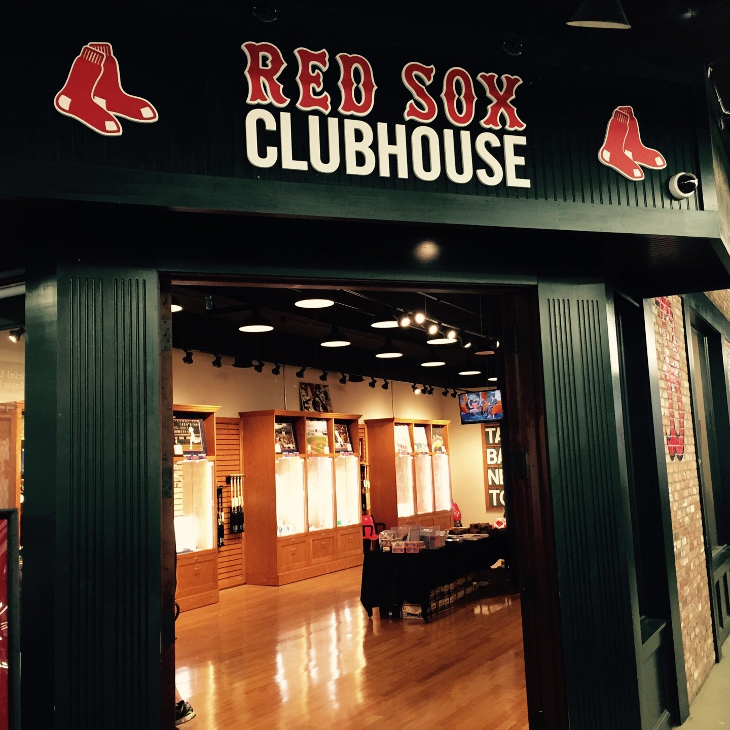 Red Sox Team Store - Fenway - Kenmore - Audubon Circle - Longwood