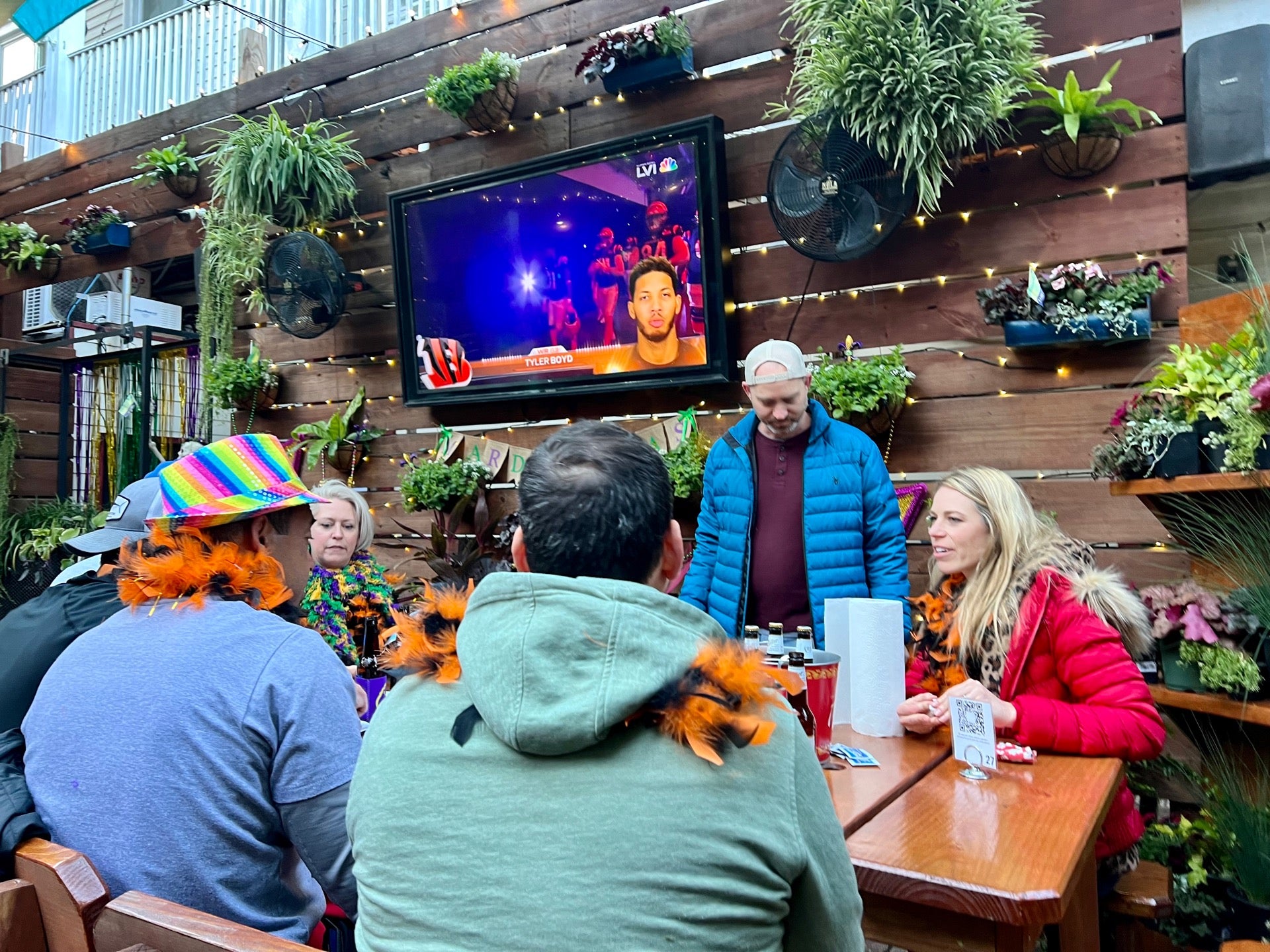 Sidecar Nola Patio & Oyster Bar, 1114 Constance St, New Orleans, LA