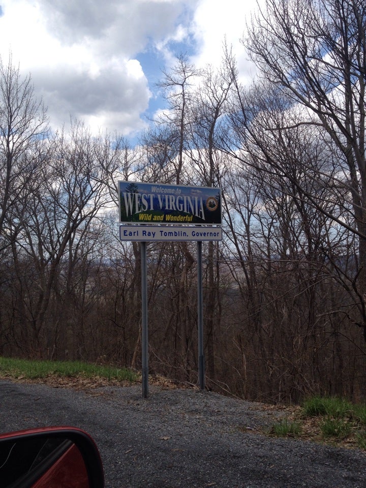 West Virginia/Virginia Border, Capon Springs Rd, Capon Springs, WV