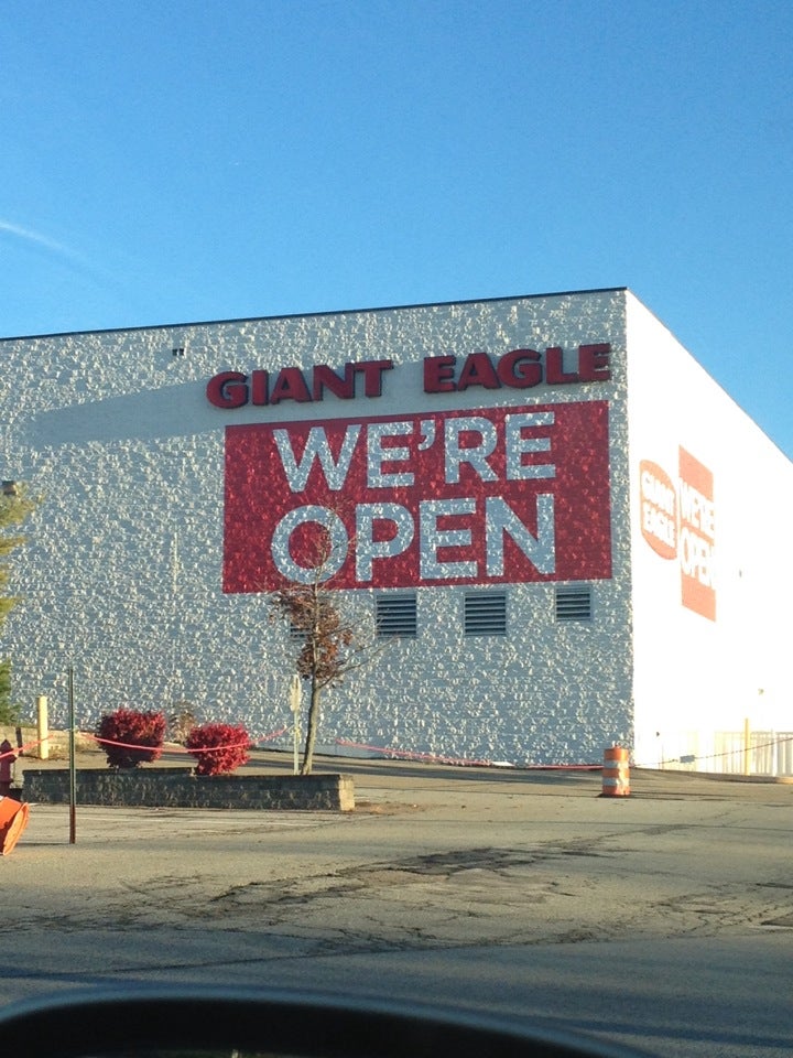 Parkway Center Mall, 1165 McKinney Ln, Pittsburgh, PA MapQuest