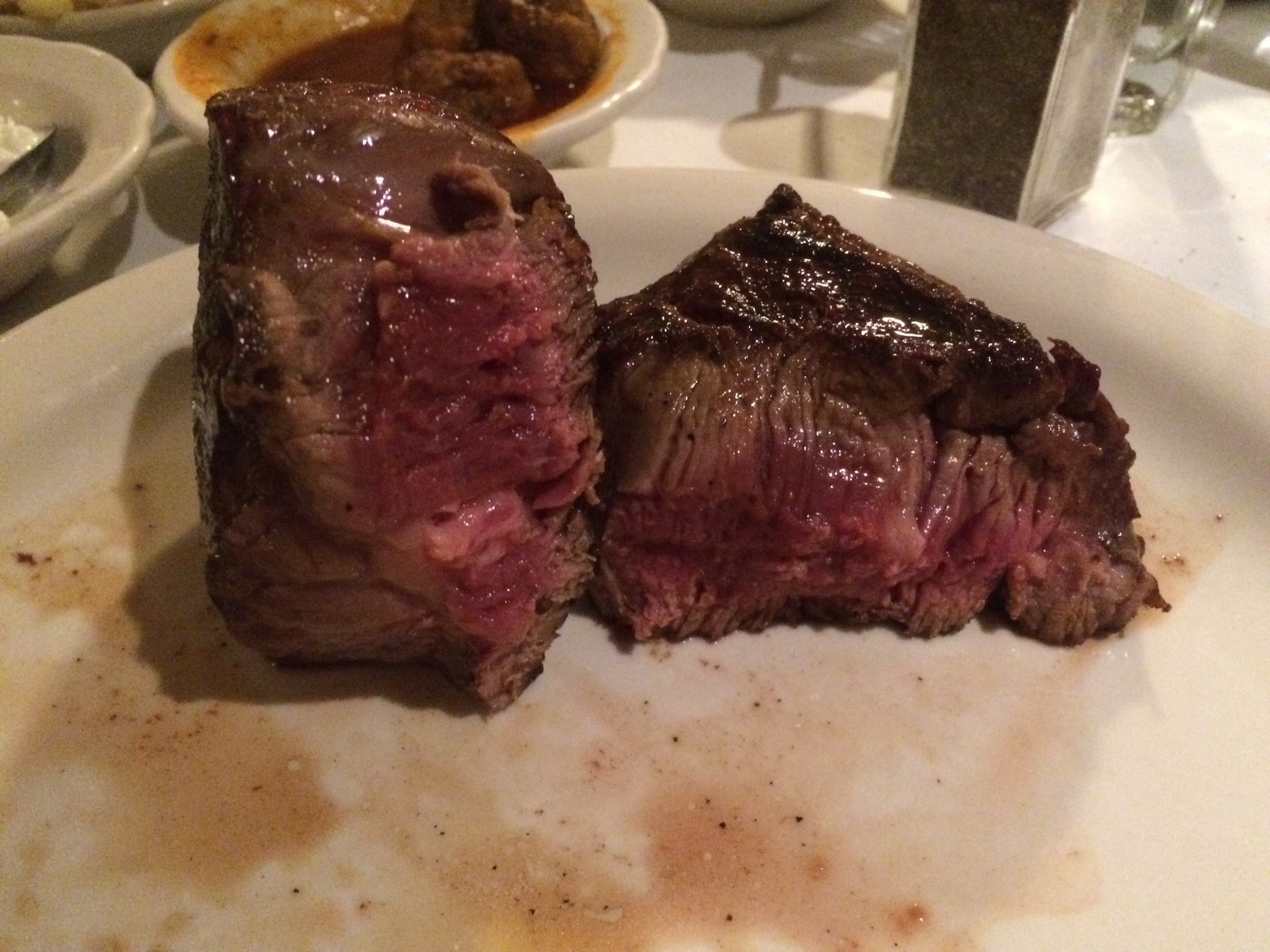 Petey's Bungalow Restaurant & Lounge, 4401 W 95th St, Oak Lawn, IL