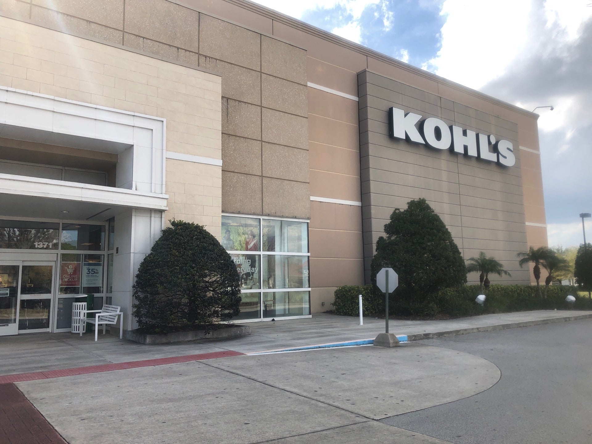 Kohl's, 7143 Narcoossee Rd, Orlando, FL, Clothing Retail - MapQuest