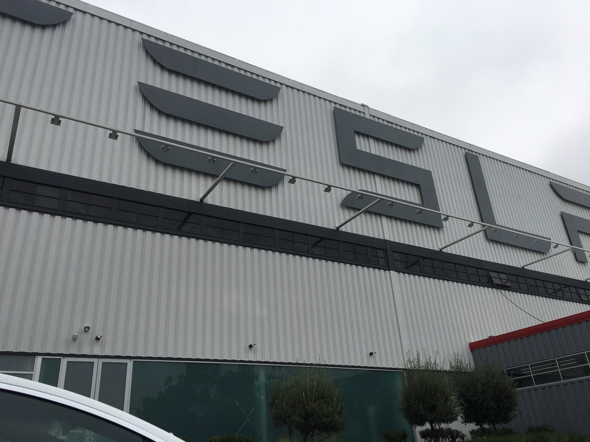 tesla-customer-delivery-center-45500-fremont-blvd-fremont-ca-auto
