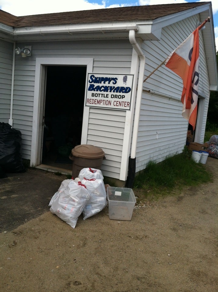 Buckfield Mall, 8 E Buckfield Rd, Buckfield, Town of, ME, Gas Stations