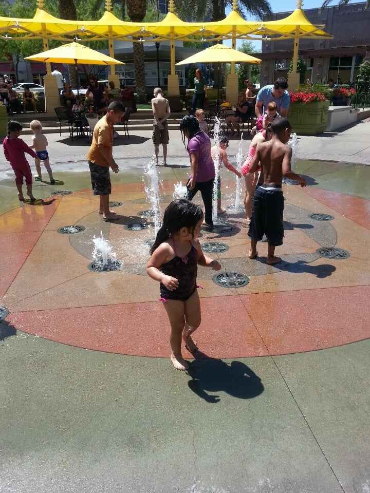 Westgate Interactive Fountain, Glendale, AZ, Water Parks MapQuest