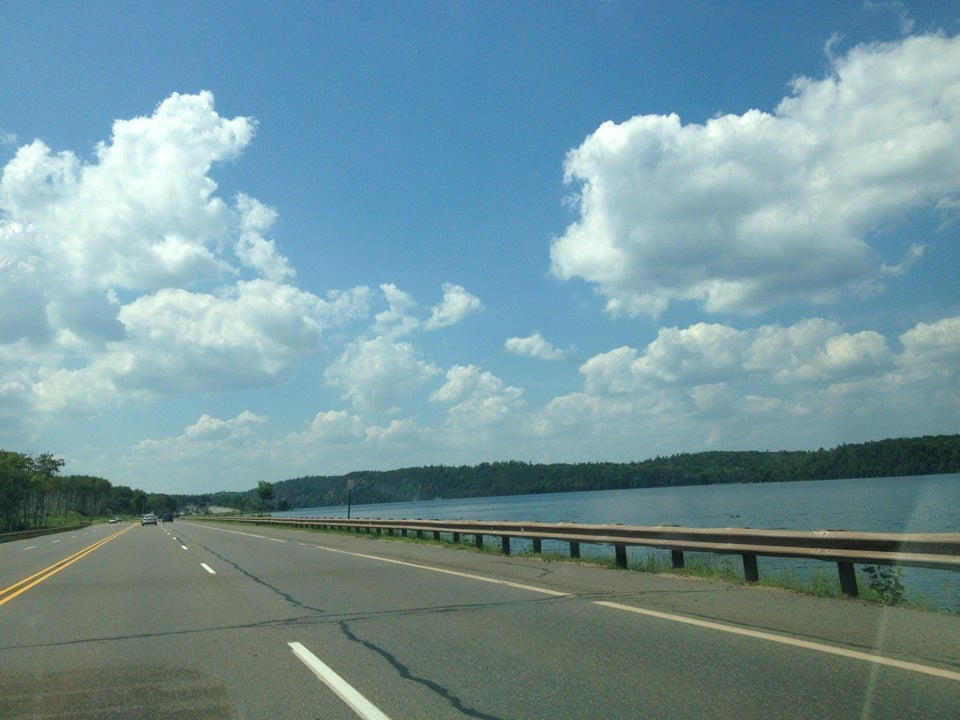 Teal Lake, US41, Negaunee, MI MapQuest