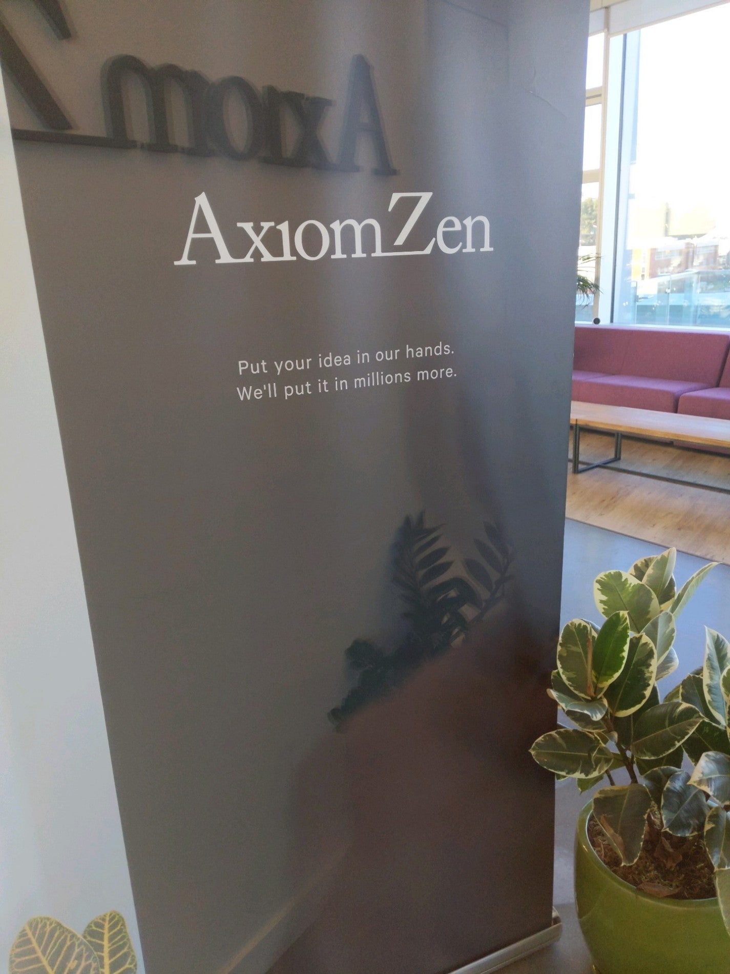 Axiom zen vancouver (89) 사진