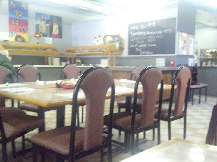 Corunna's Hometown Grille, 326 N Shiawassee St, Corunna, MI