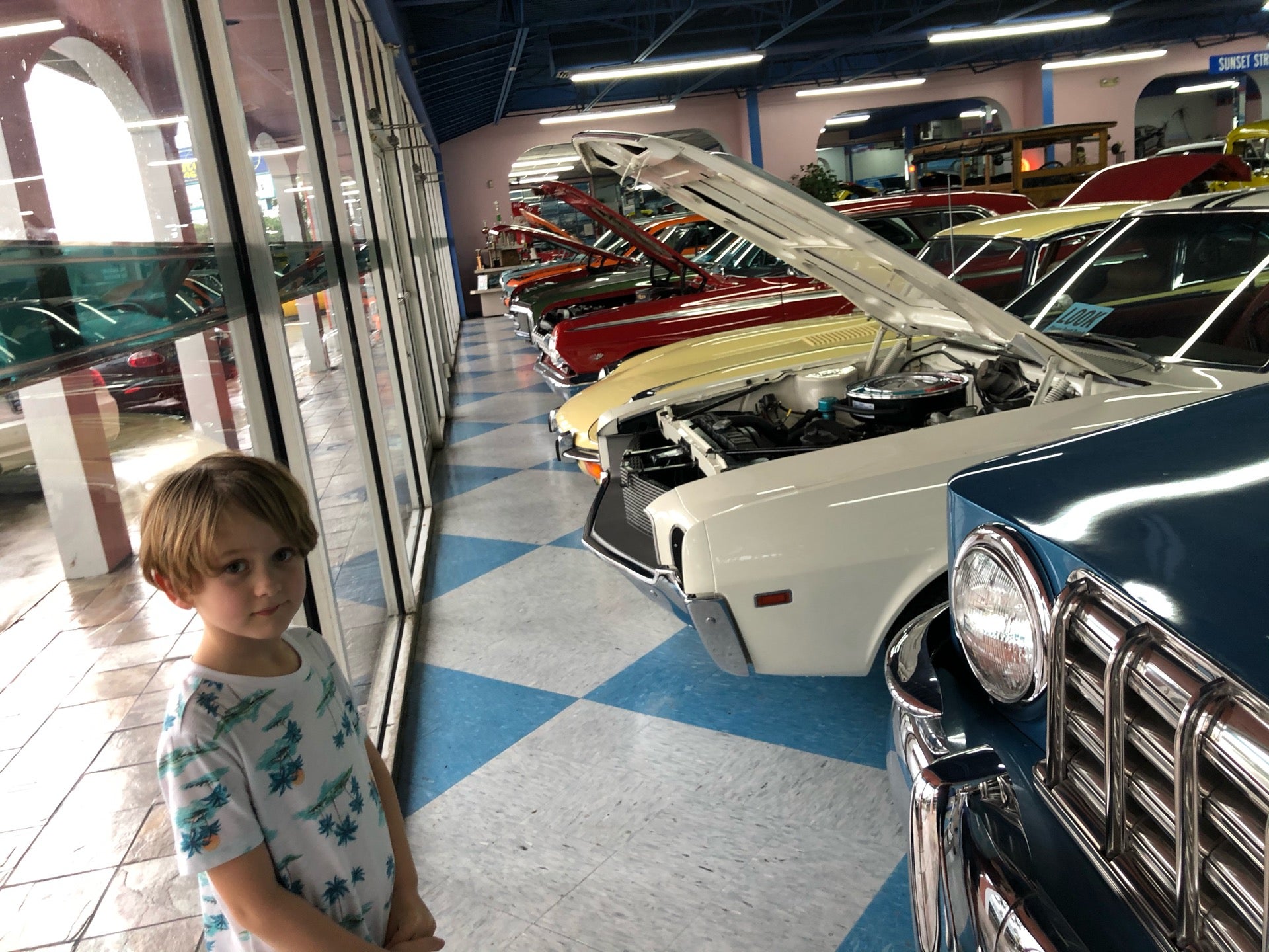 PJ's Auto World, 1751 Gulf to Bay Blvd, Clearwater, FL, Auto Dealers