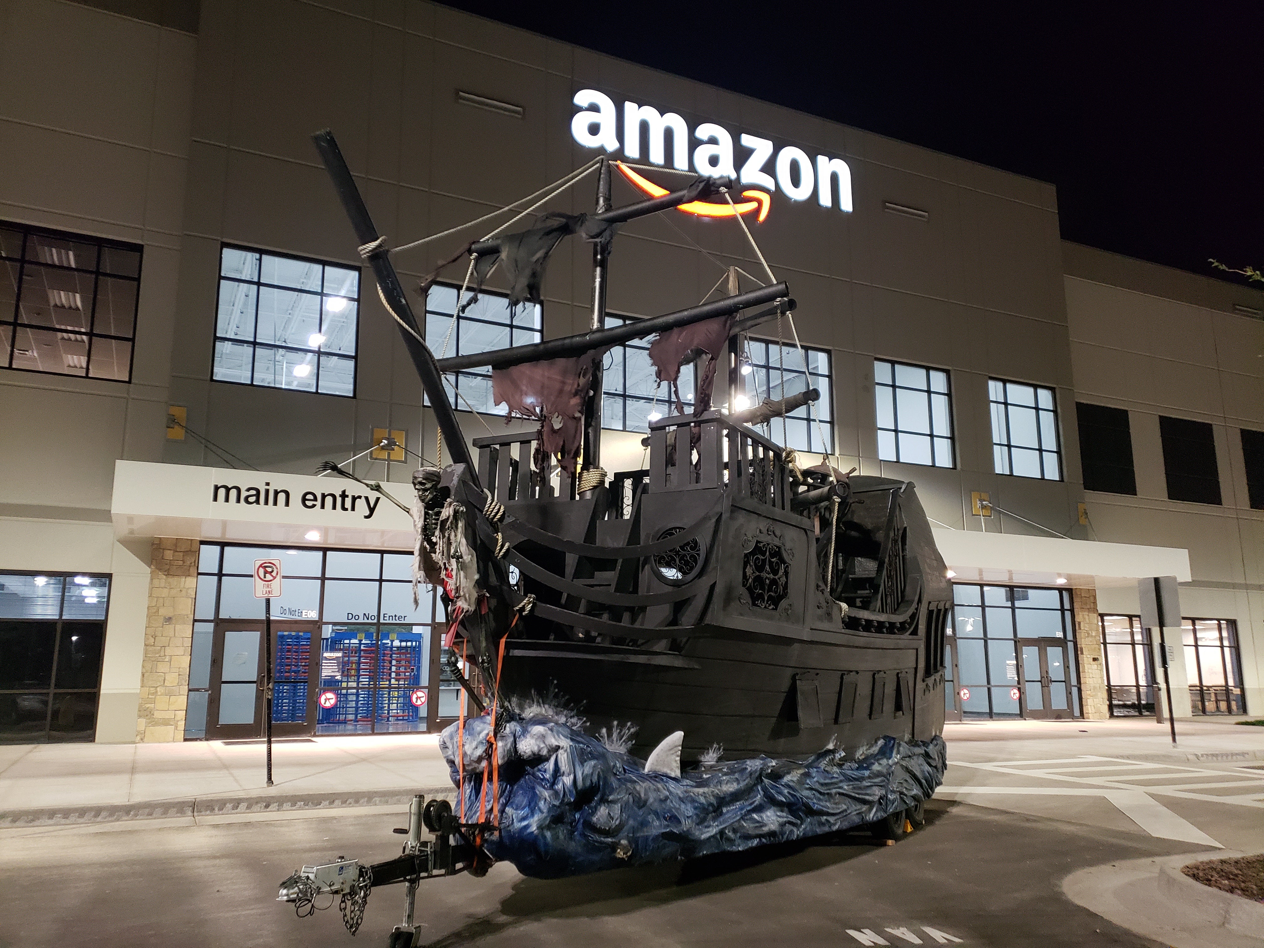 Amazon DEN3, 14601 Grant St, Thornton, CO, Business Park MapQuest