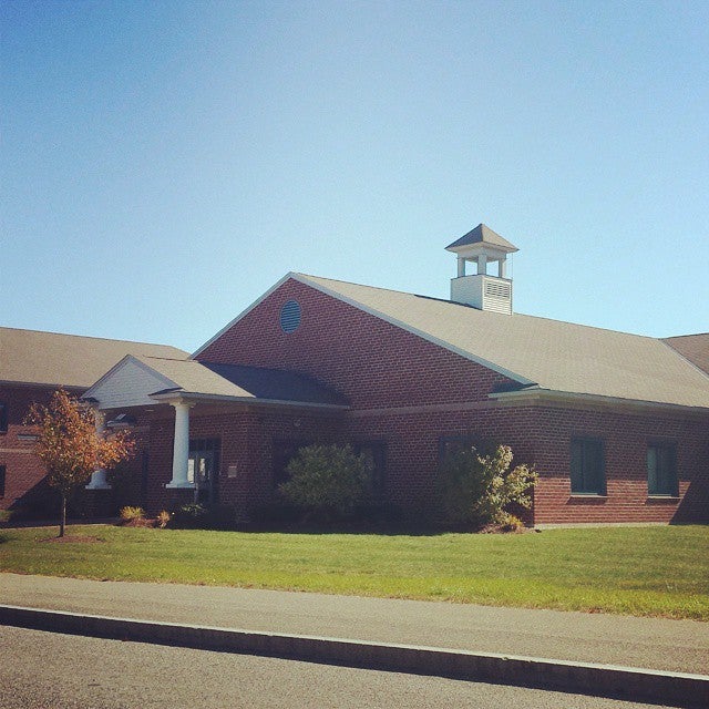 Pelham Elementary School, 61 Marsh Rd, Pelham, Town of, NH, Schools