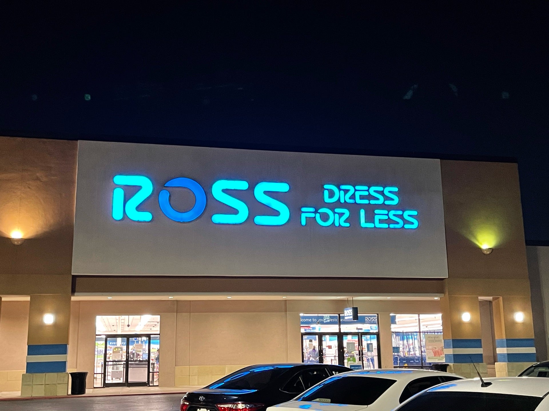 ROSS DRESS FOR LESS - 38 Photos & 29 Reviews - 7601 Westheimer Rd