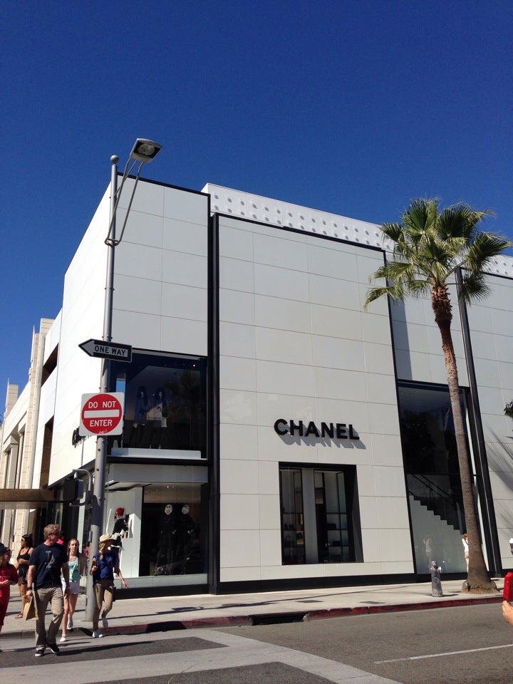 CHANEL 400 N Rodeo Dr Beverly Hills, CA 90210 on 4URSPACE retail profile