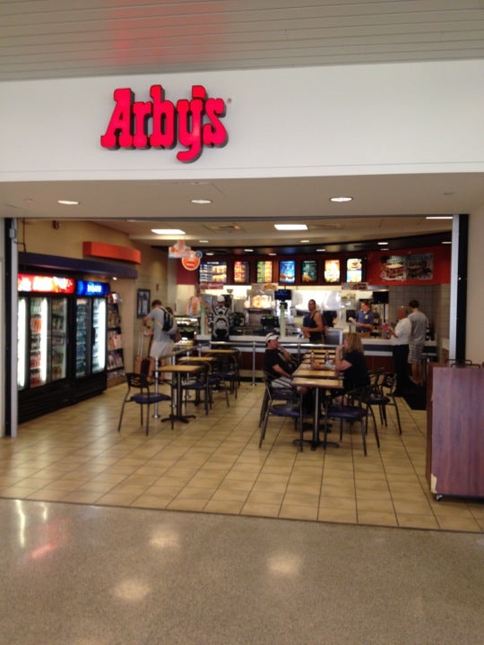 AkronCanton Regional Airport (CAK), 5400 Lauby Rd, North Canton, OH