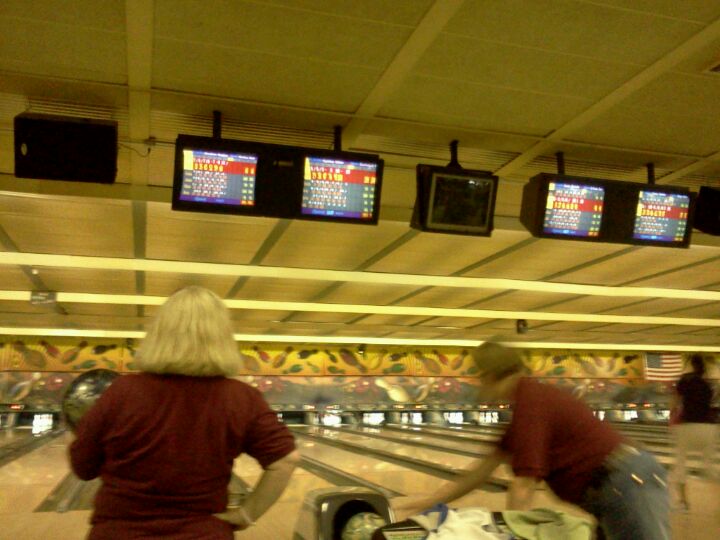 Snack Bar Ten Pin Lanes, 200 Ten Pin Ln, Louisville, KY, Bowling