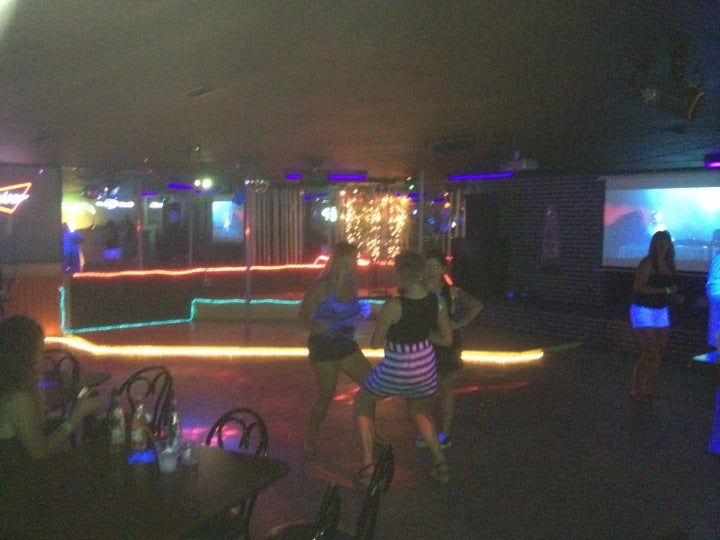 Rumors at the Beach, 5712 E Oak Island Dr, Oak Island, NC MapQuest