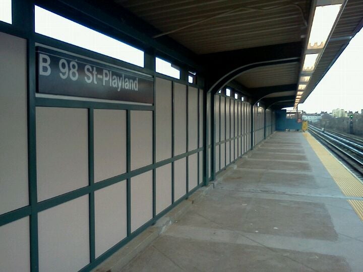 mta-subway-beach-98th-st-playland-beach-98th-st-rockaway-beach-ny