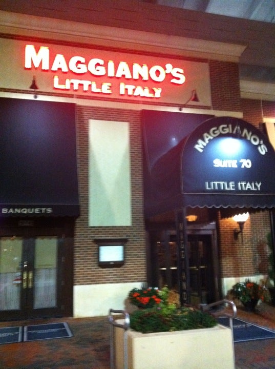 Hackensack location in the Riverside Square mall - Picture of Maggiano's  Little Italy, Hackensack - Tripadvisor