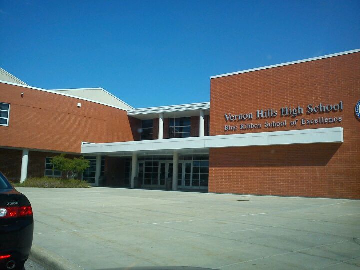 Vernon Hills High School, 145 Lakeview Pkwy, Vernon Hills, IL, Schools