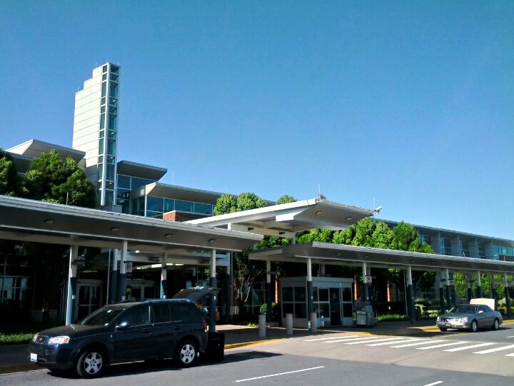 Northwest Arkansas Regional Airport (XNA), 1 Airport Blvd 100