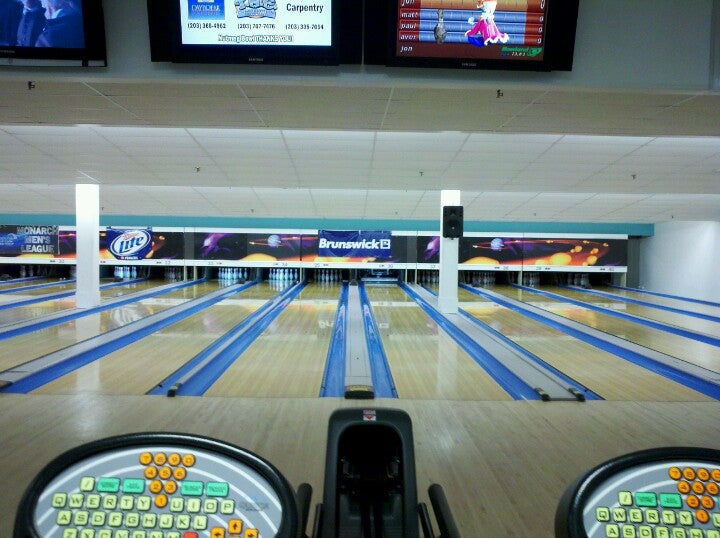 Nutmeg Bowl, 802 Villa Ave, Fairfield, Town of, CT, Bowling Centers