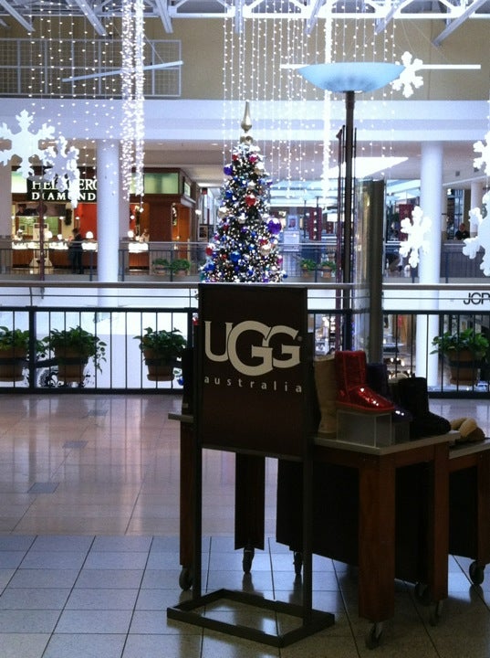 Ugg store clearance staten island mall