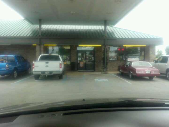 Homerun Foods, 1105 N Westover Blvd, Albany, GA, Supermarkets