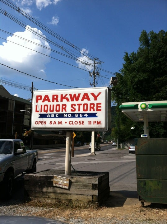 Parkway Liquor Store, 288 Parkway, Gatlinburg, TN, Liquor stores, nec