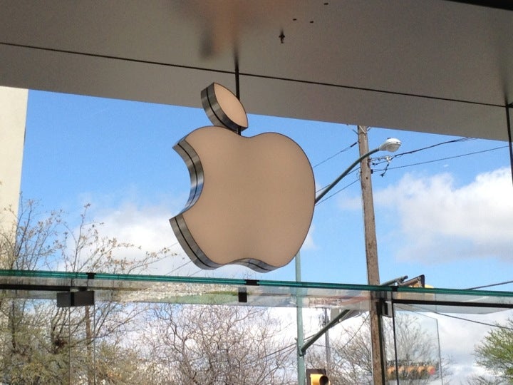 Apple Store-Knox Street - Dallas, Texas