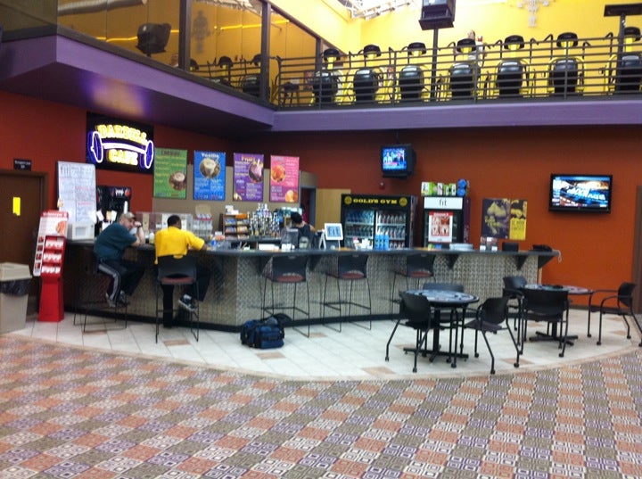 Gold's Gym Kansas City, 6501 E Frontage Rd, Merriam, KS, Health Clubs