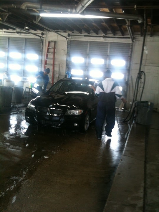 A look inside family-owned Swancy's hand car wash in Indianapolis