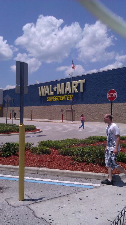 Walmart Supercenter - North Gateway Commons - 1471 E Osceola Pkwy