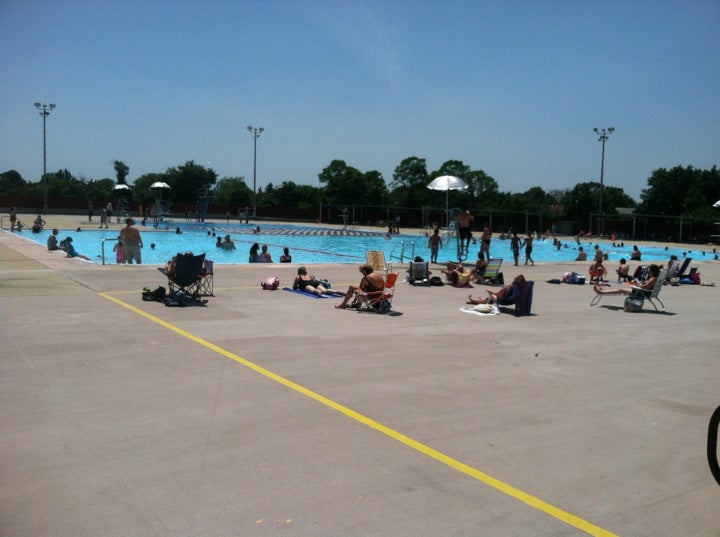 Newbridge Pool, 2600 Newbridge Rd, Bellmore, NY, Swimming Pools Public MapQuest