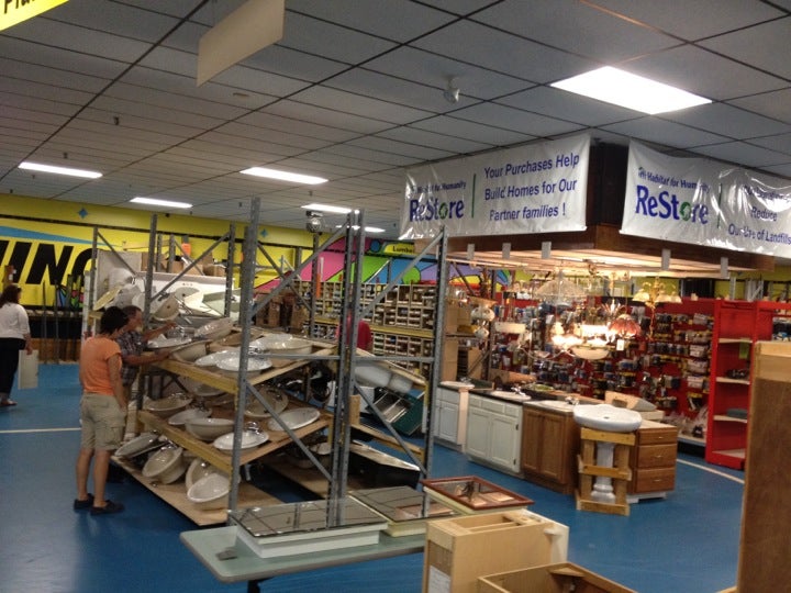 Habitat For Humanity ReStore, 29 Fox Run Rd, Newington, Town of, NH