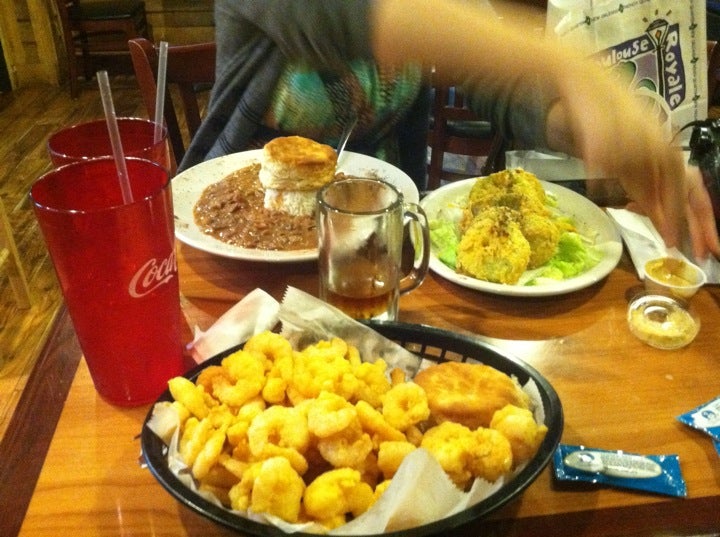 Daisy Dukes French Quarter, 121 Chartres St, New Orleans, LA, Eating