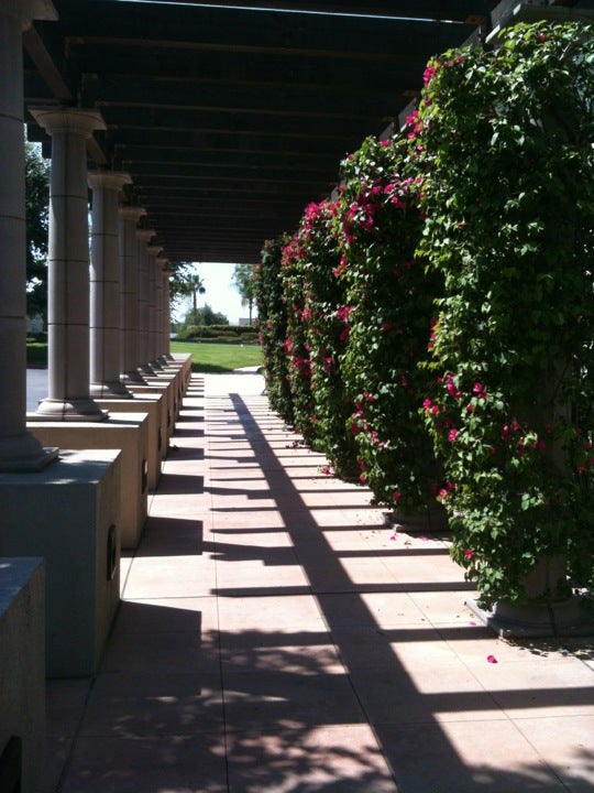 Kaiser Permanente San Dimas Medical Offices, 1255 W Arrow Hwy, San