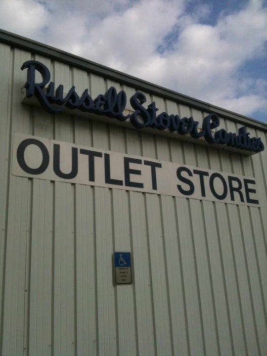 Russell Stover Chocolates, 950 Industrial Dr, Wildwood, FL, Eating