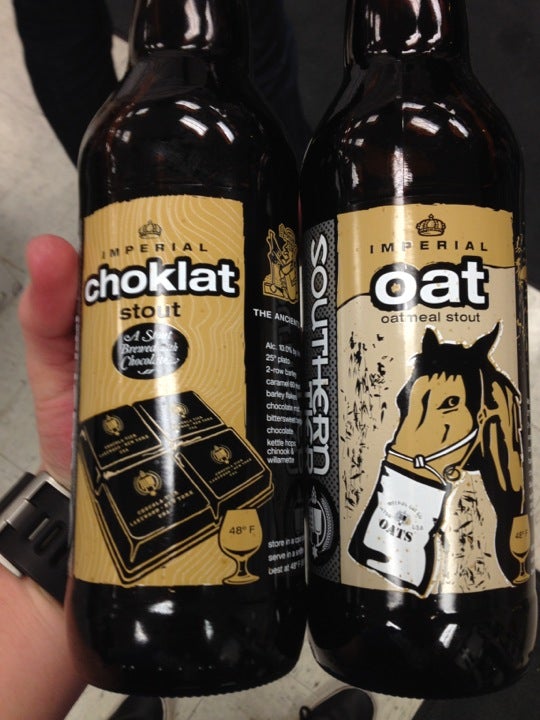 HyVee Wine & Spirits, 1852 Broadway St, Quincy, IL, Clubs MapQuest