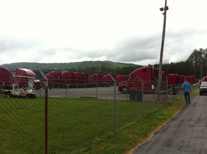 US Xpress Inc, 1535 New Hope Church Rd, Tunnel Hill, GA, Moving