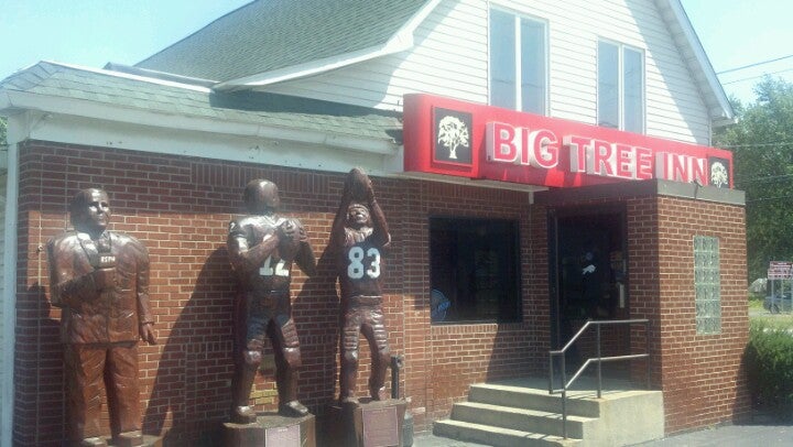 Buffalo Bills store, Abbott Rd, Orchard Park, Town of, NY, Monuments -  MapQuest