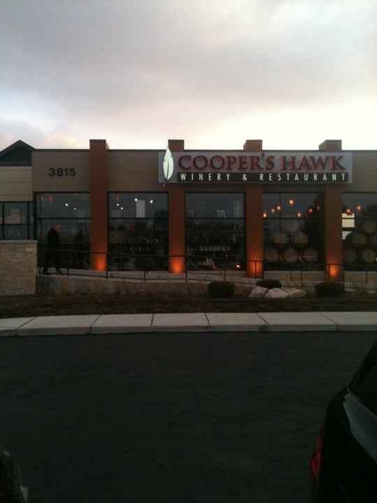 Cooper's Hawk Winery & Restaurant Indianapolis, 3815 E 96th St