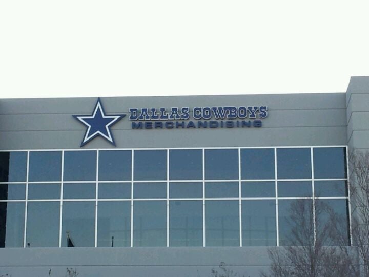 Dallas Cowboys Pro-Shop Outlet, 2500 Regent Blvd, DFW Airport