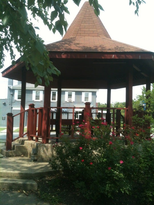 Beechmont Gazebo, S 6th St, Louisville, KY, Sports MapQuest