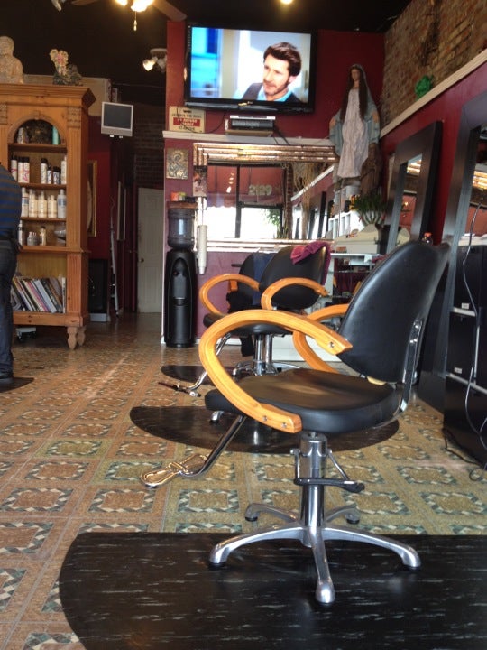 Salon Viejo Photos